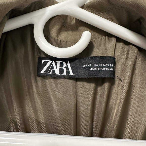 Zara Oversized Double Breasted Blazer in khaki - Picture 8 of 8